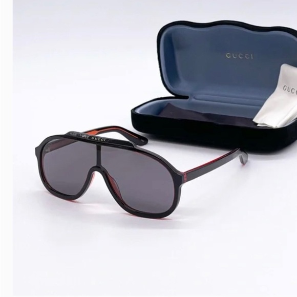 New - GUCCI GG1038S SUNGLASSES
001 Black & Red - Picture 2 of 14